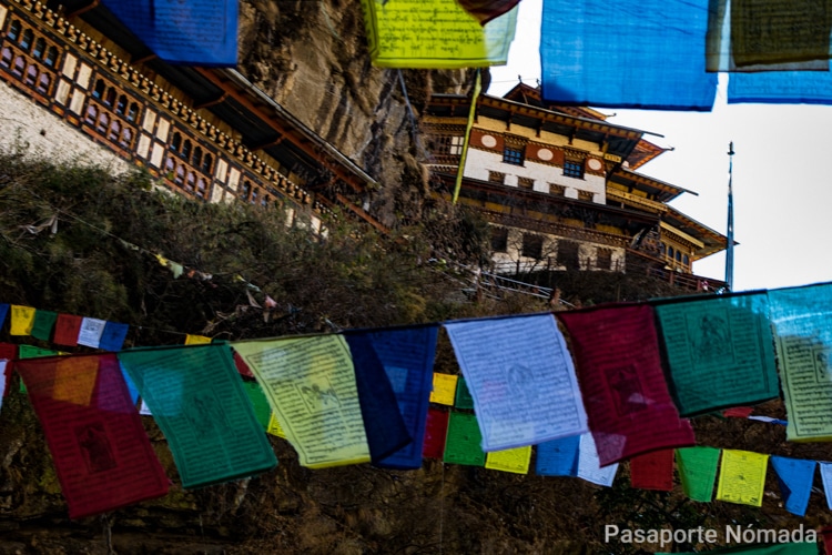 monasterio del nido del tigre en butan