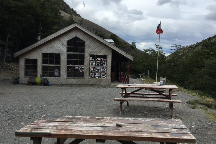 campamento chileno en el parque torres del paine