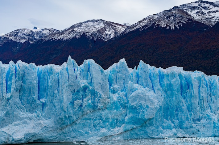 vista frontal del glaciar perito moreno