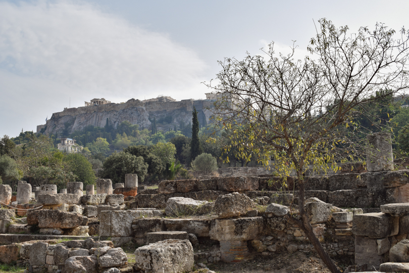 vistas de la acropolis desde el agora griega