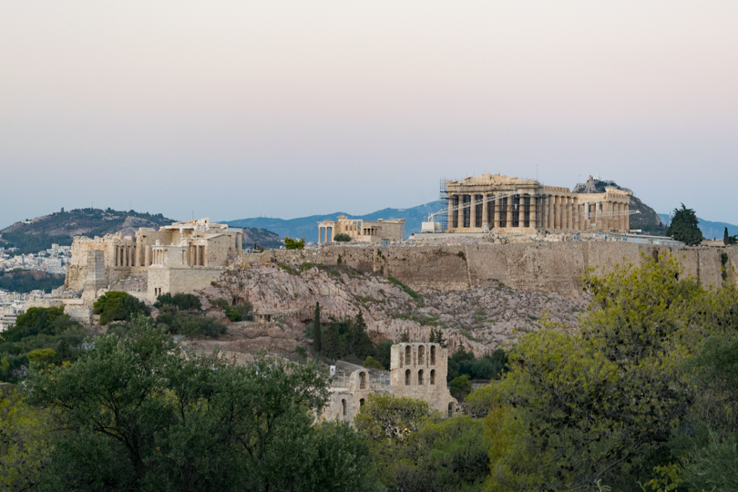 vistas hacia la acropolis y el partenon desde la colina de filopapos