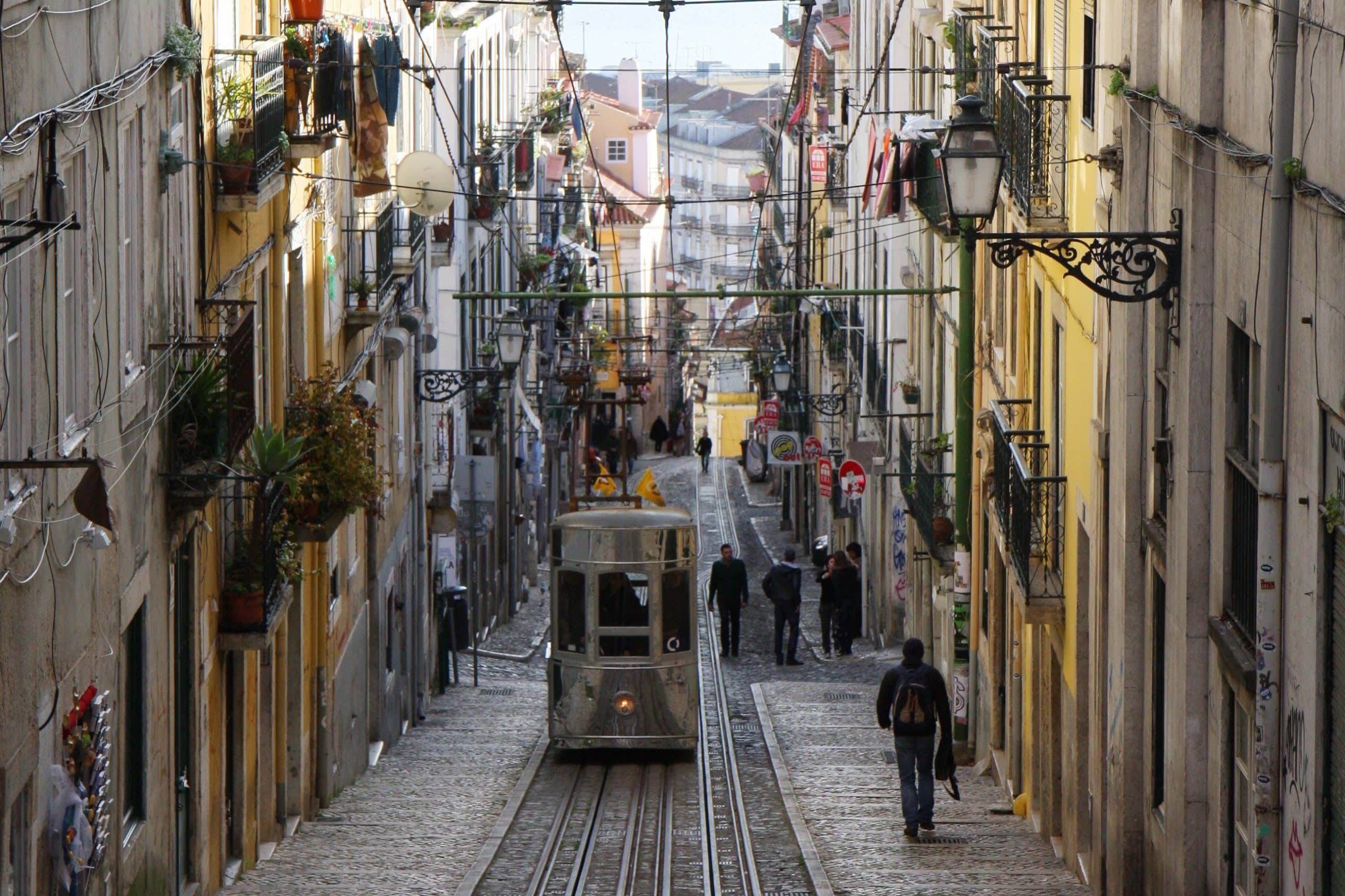 portugal barrio de chiado