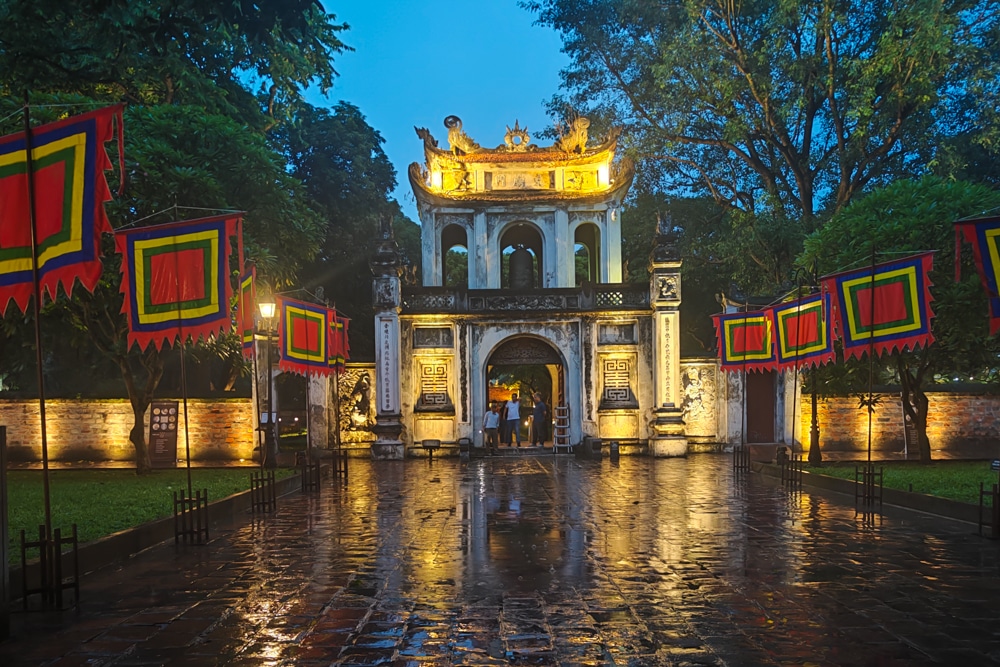 templo de la literatura hanoi