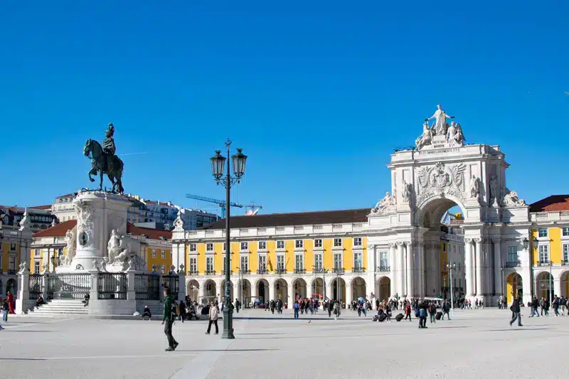 plaza del comercio lisboa en 4 dias