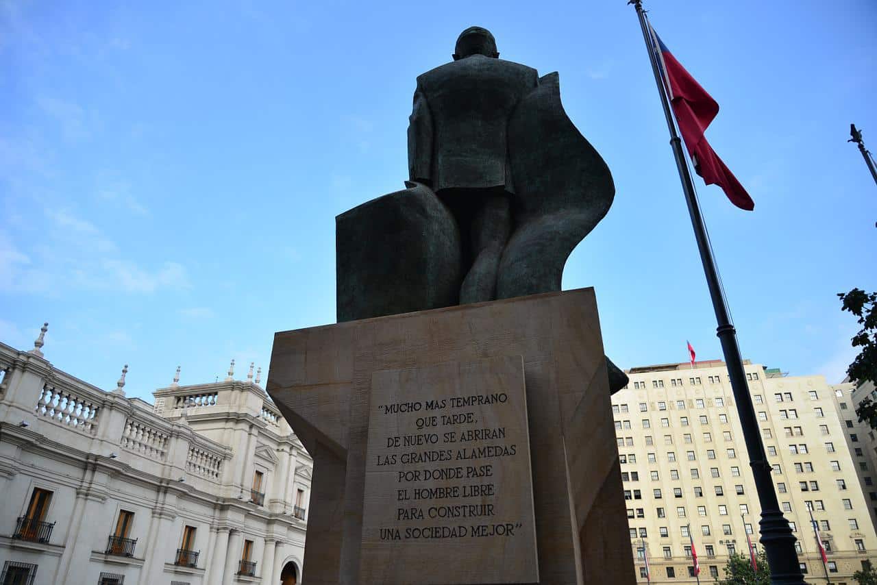 plaza de la constitucion santiago