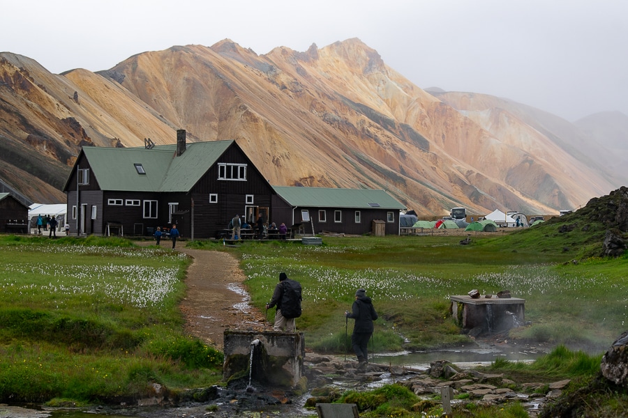 Inicio del sendero a Brennisteinsalda tras el área de servicio de Landmannalaugar