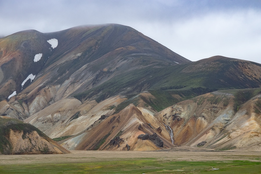 Vistas hacia las montañas de Landmannalaugar desde Vongudil