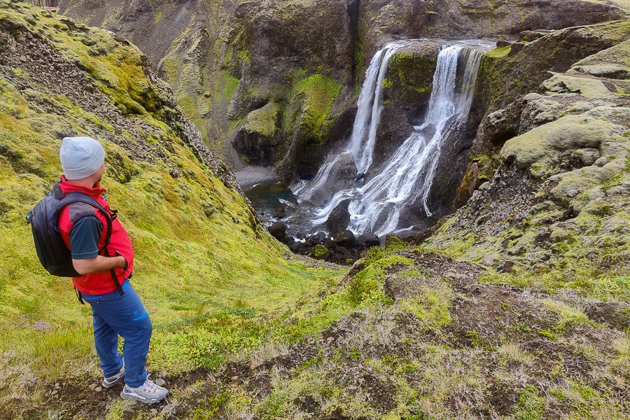 Cascada de Fagrifoss en las tierras altas de Islandia ruta de Laki