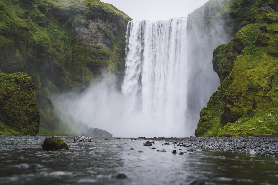 Skógarfoss cerca de la Ring road, la cascada más famosa de Islandia