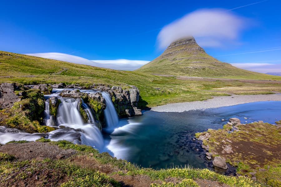 Kirkjufelfoss la cascada más importante que ver en la península de Snaefellsnes