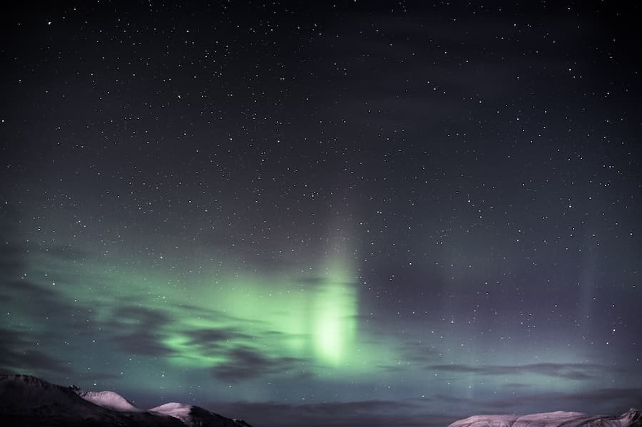 Aurora boreal durante un viaje a Islandia