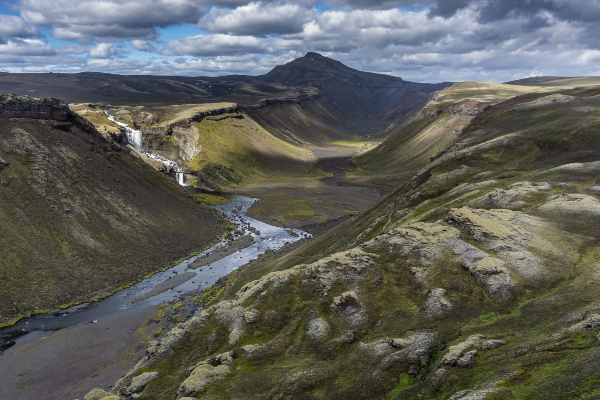 Qué ver en las Tierras Altas de Islandia Edgjá