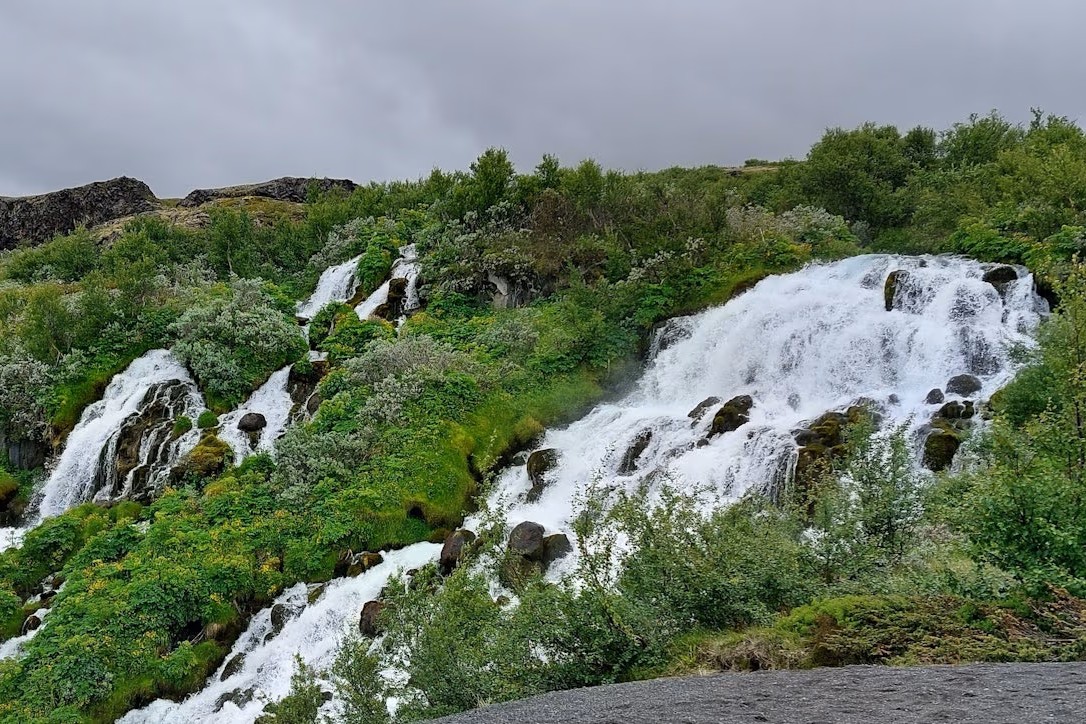 Cascadas en Hólmatungur