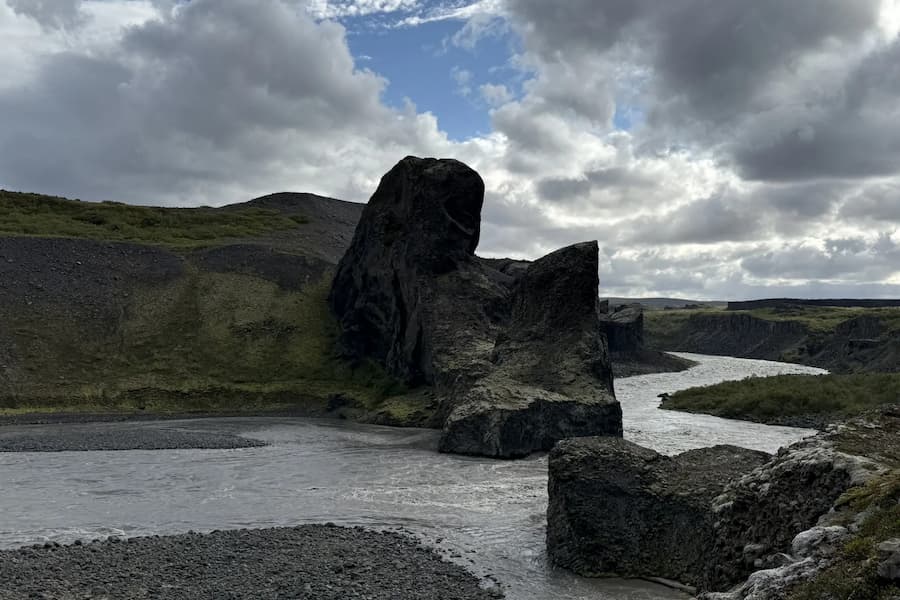 Formaciones rocosas de Kastalli en Hljóðaklettar