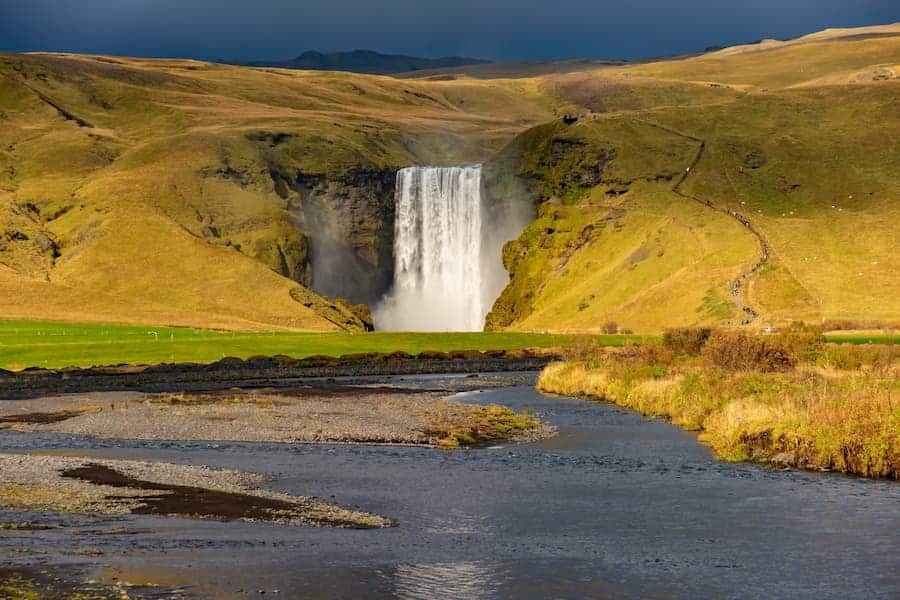 Skógafoss en otoño