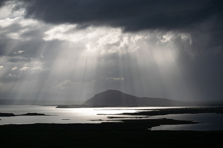Vista panorámica del lago Mývatn desde el cráter Hverfell